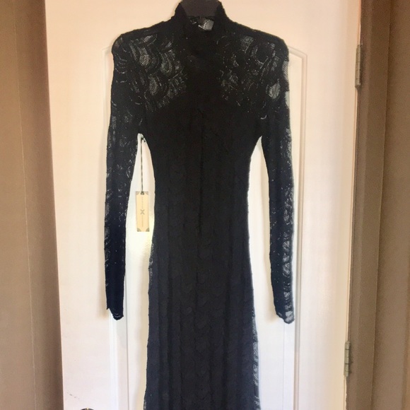 Nightcap clothing gorgeous lace dress! - Picture 6 of 7